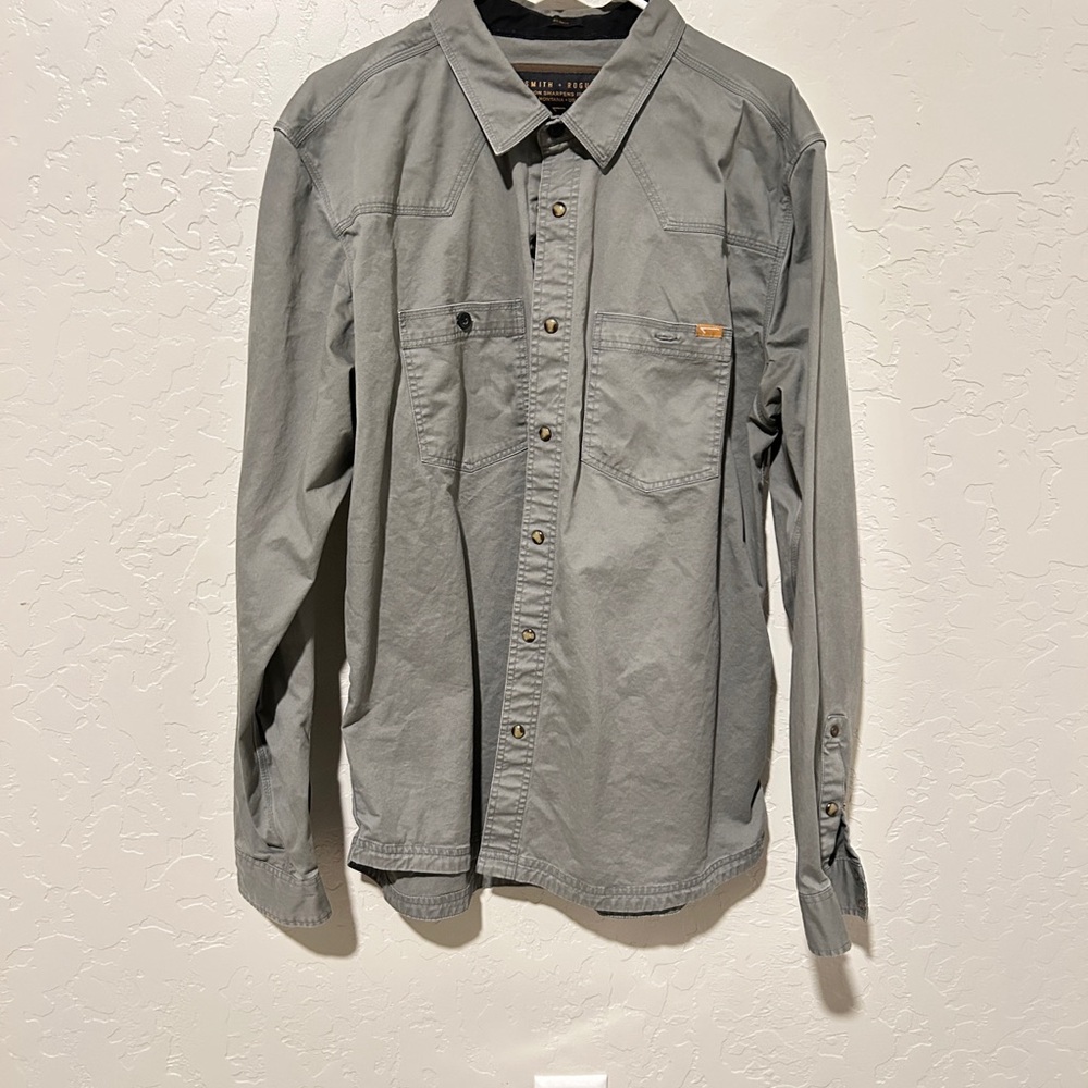 Smith and rogue button up